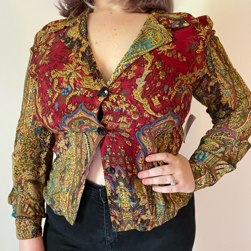 Colorful paisley 90s y2k button front top